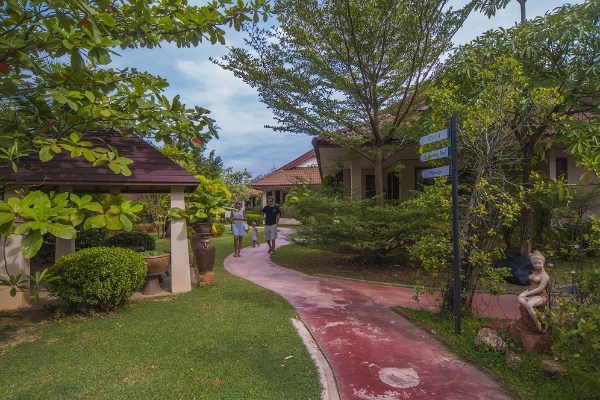Hotel Kata Lucky Villa & Pool Access